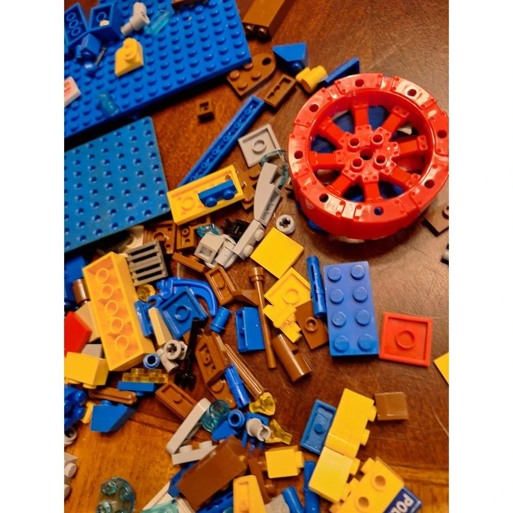 LEGO Bulk Lot 8 oz Mixed Bricks Plates Specialty Pieces Blue Yellow Red White - Picture 9 of 10